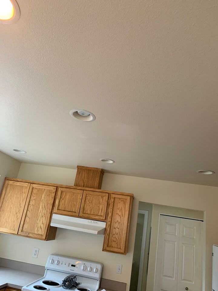 1250 Se Goodnight Ave - Photo 4 of 16