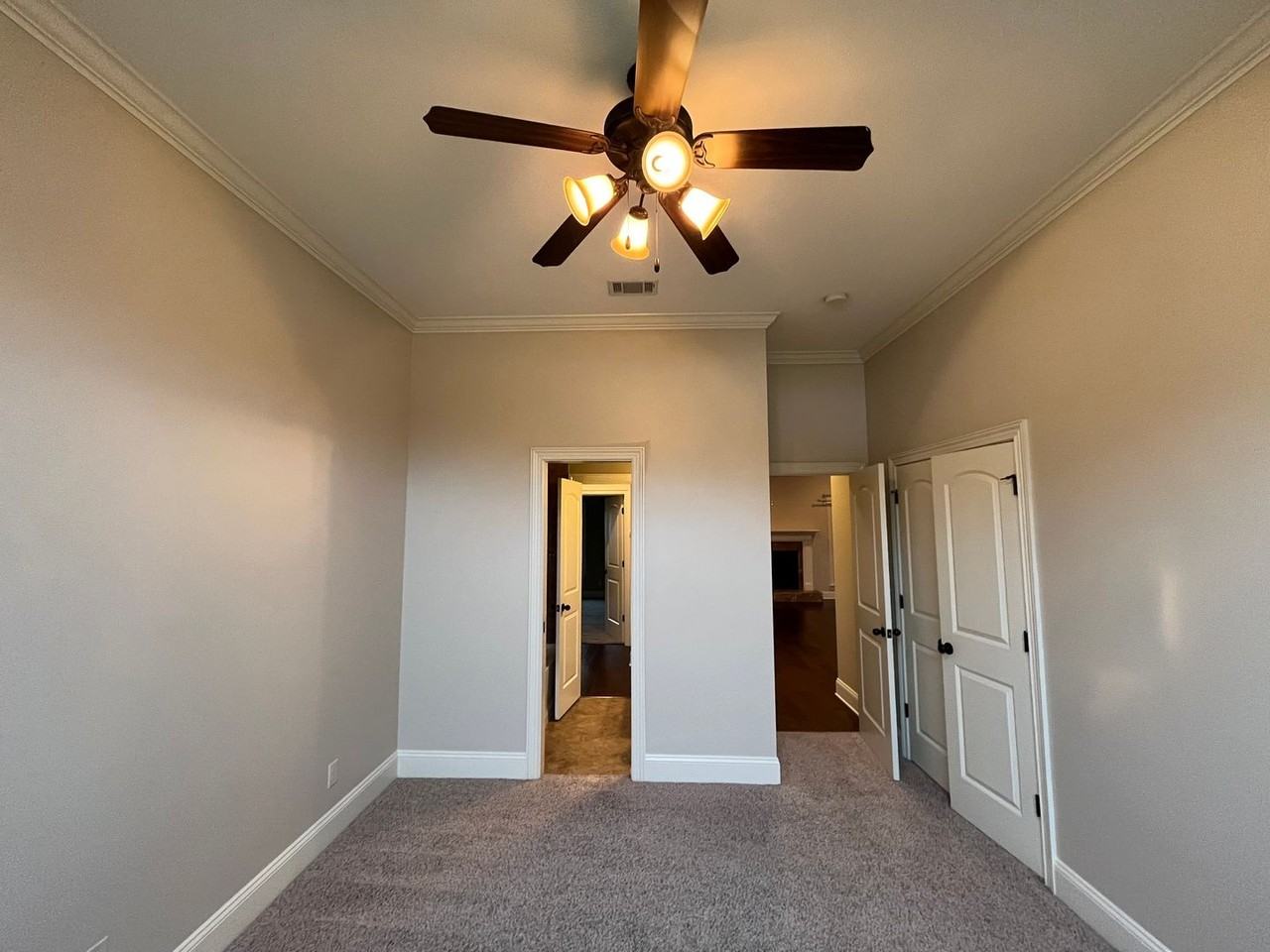 4497 4497 Mahan Dr - Photo 4 of 23