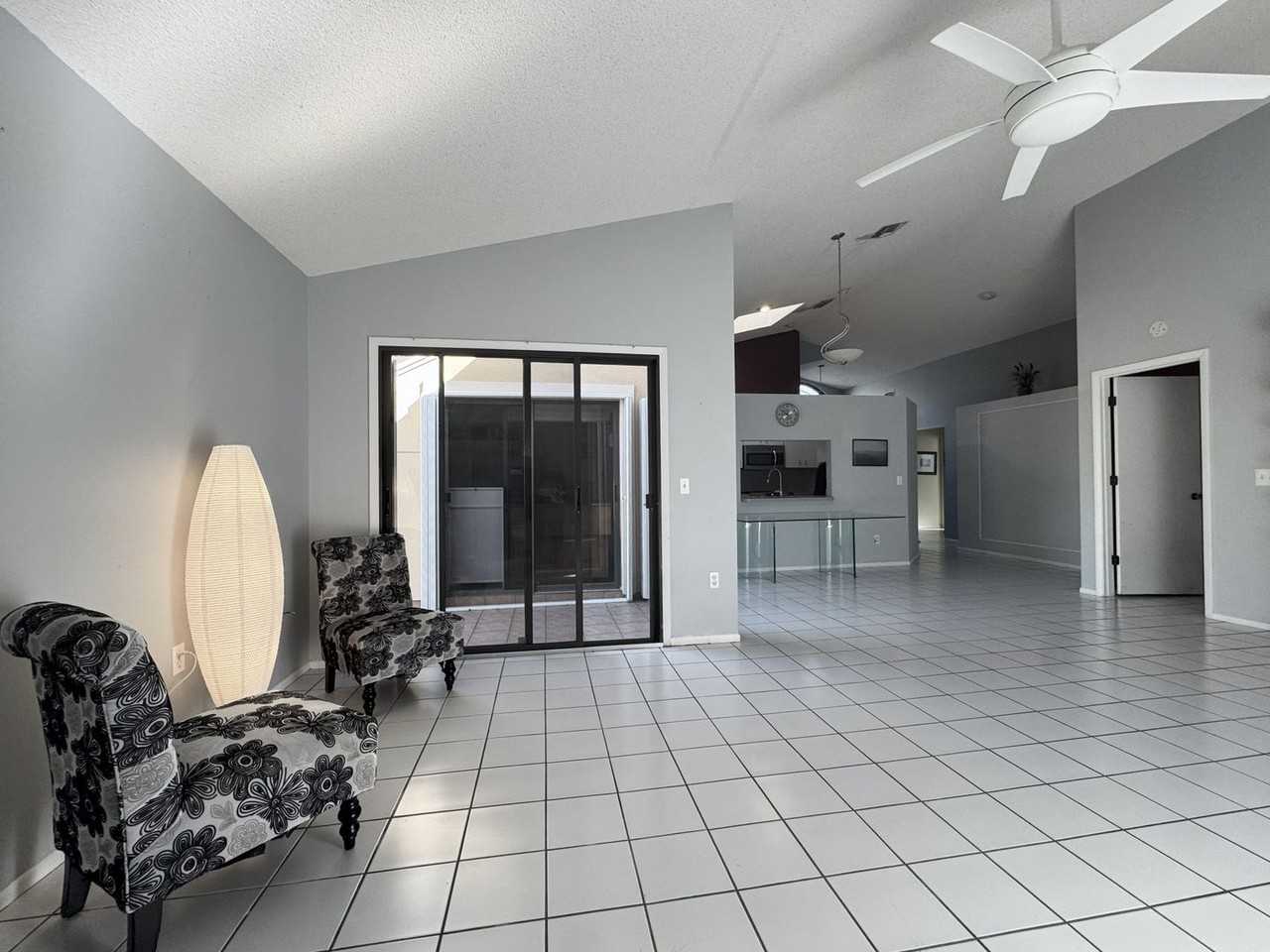 7352 Rangi Dr - Photo 4 of 20