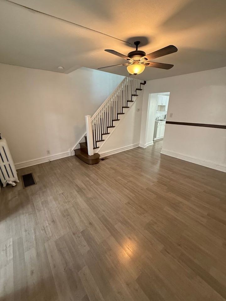 6754 Linmore Ave - Photo 5 of 14