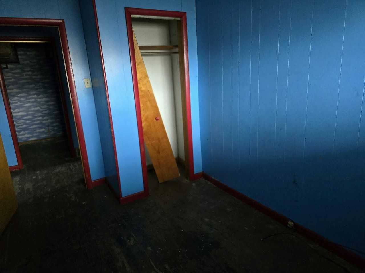 315 Marshall Street - Photo 3 of 12