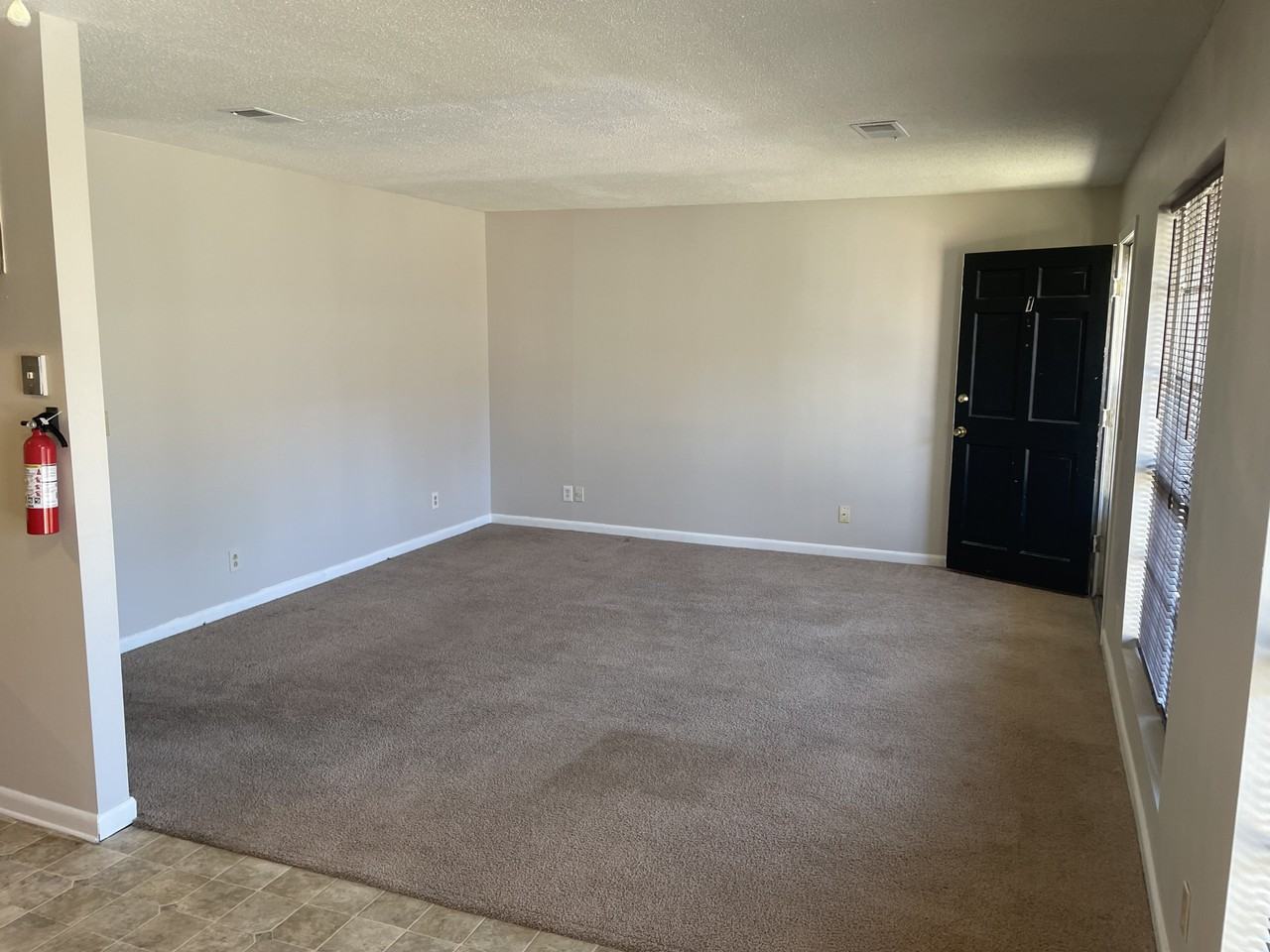 405 19th St E #1 - Photo 6 of 18