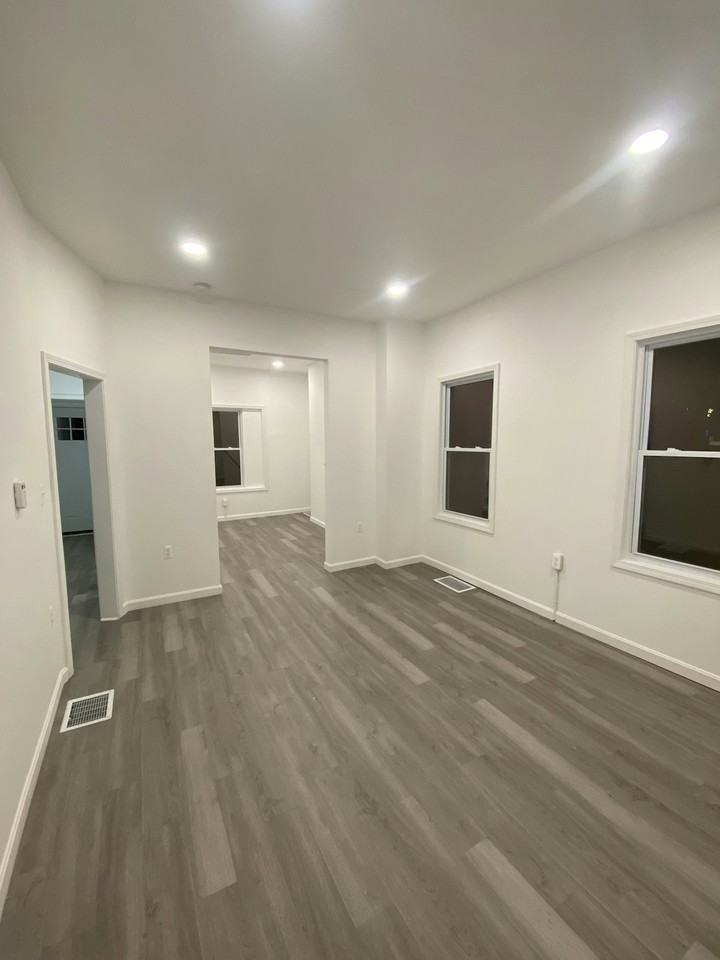 222 South 6th Street - Photo 3 of 13