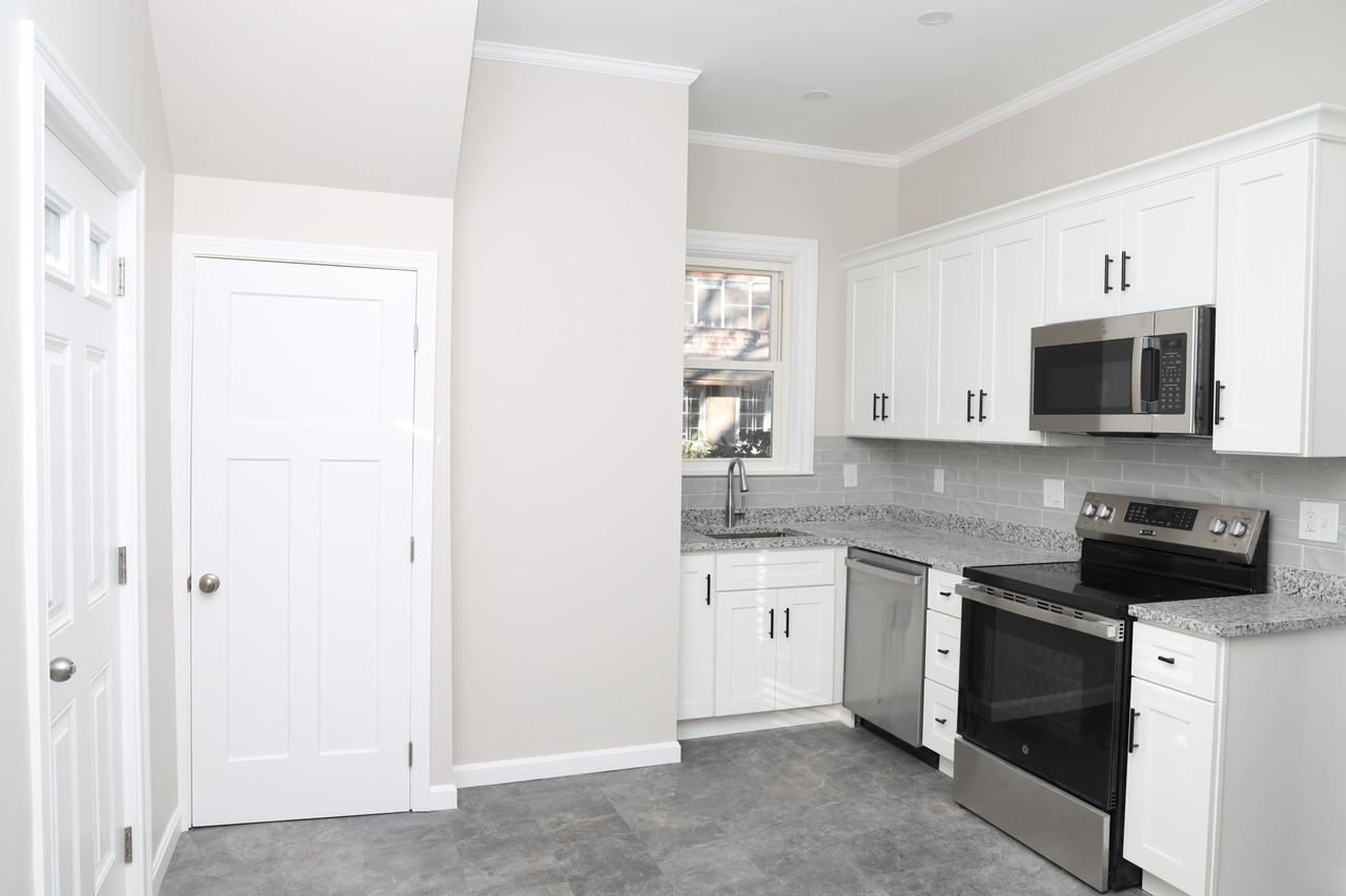 100 Slater Ave #100SLATER - Photo 3 of 15