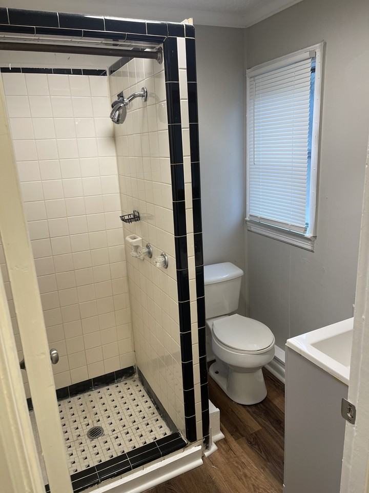 3950 S Dixie Rd #4 - Photo 4 of 11