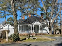 105 Whitehead Ave Ne #NA - Photo 1 of 1