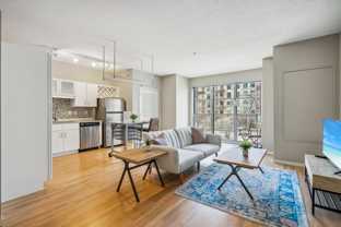 616 Washington Ave S - Photo 1 of 1