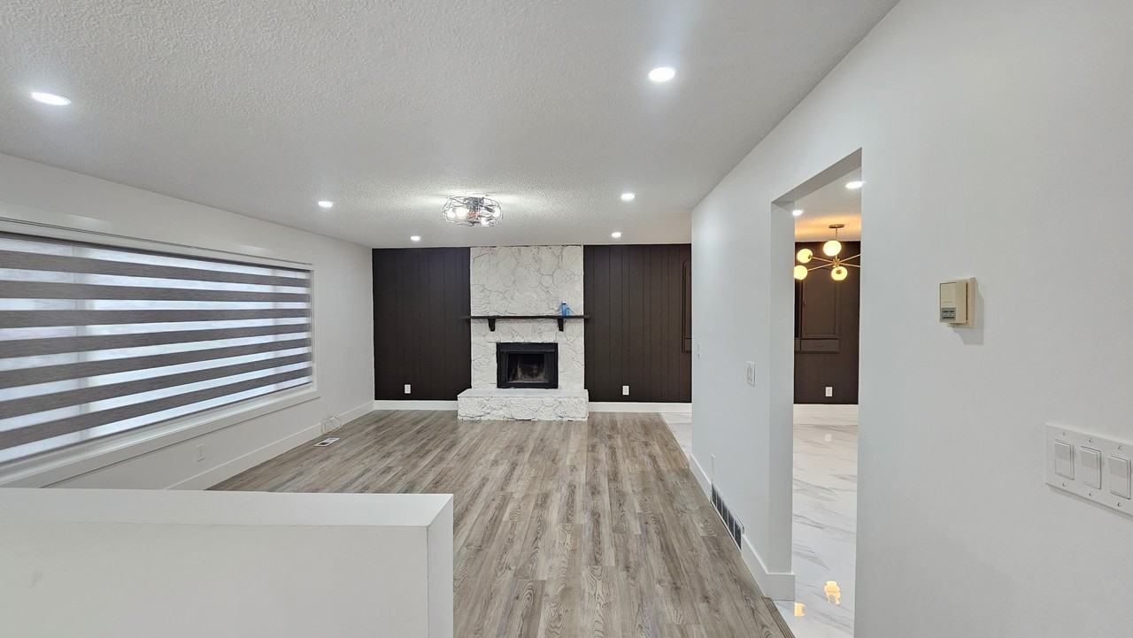 6085 Glenmore Dr #A - Photo 4 of 18