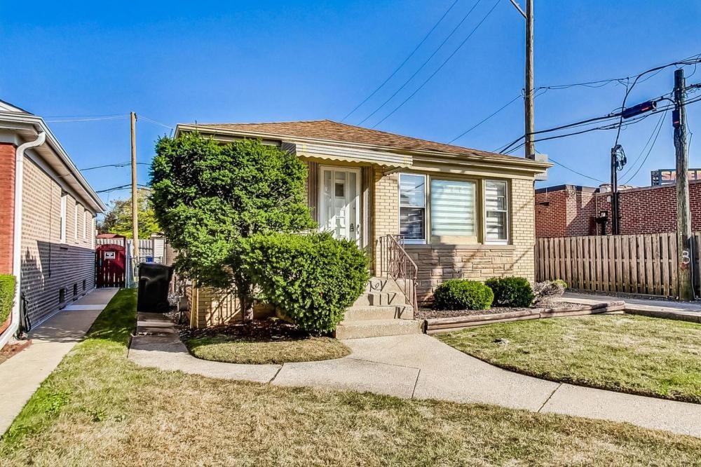6013 N Kedvale Ave - Photo 2 of 10