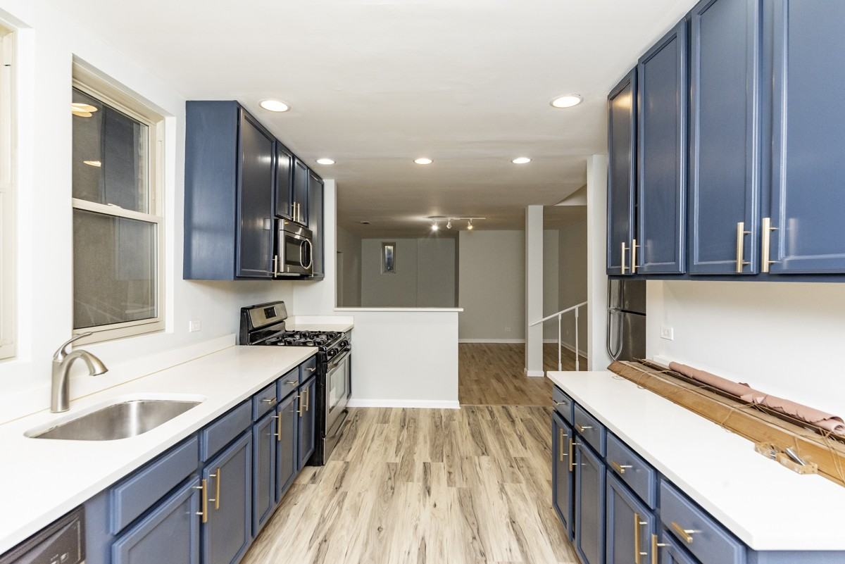 6136 N Mozart St #1 - Photo 2 of 17