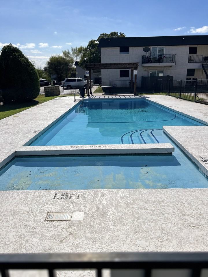 Rock Island Apartments - Photo 3 of 35