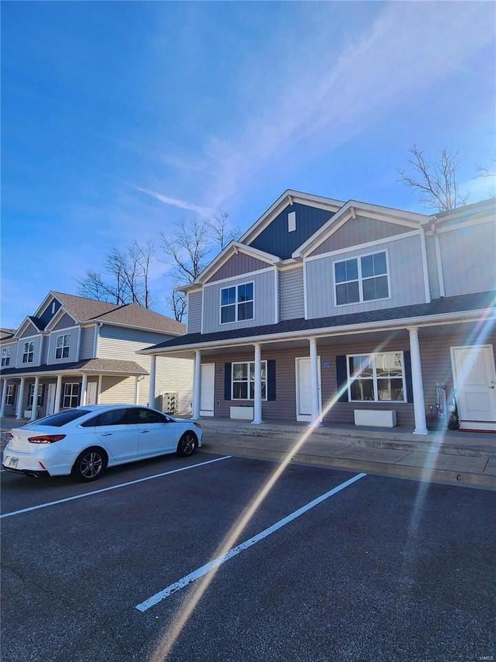 8400 Allied Way #A - Photo 3 of 34