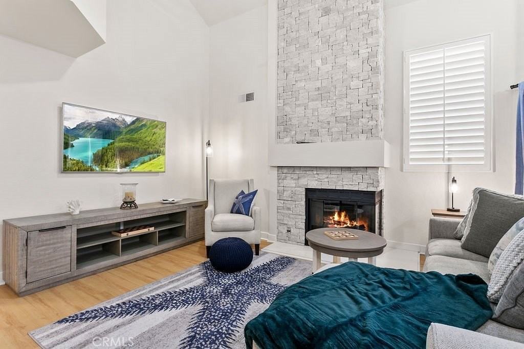 8 Coral Rdg #109 - Photo 5 of 30