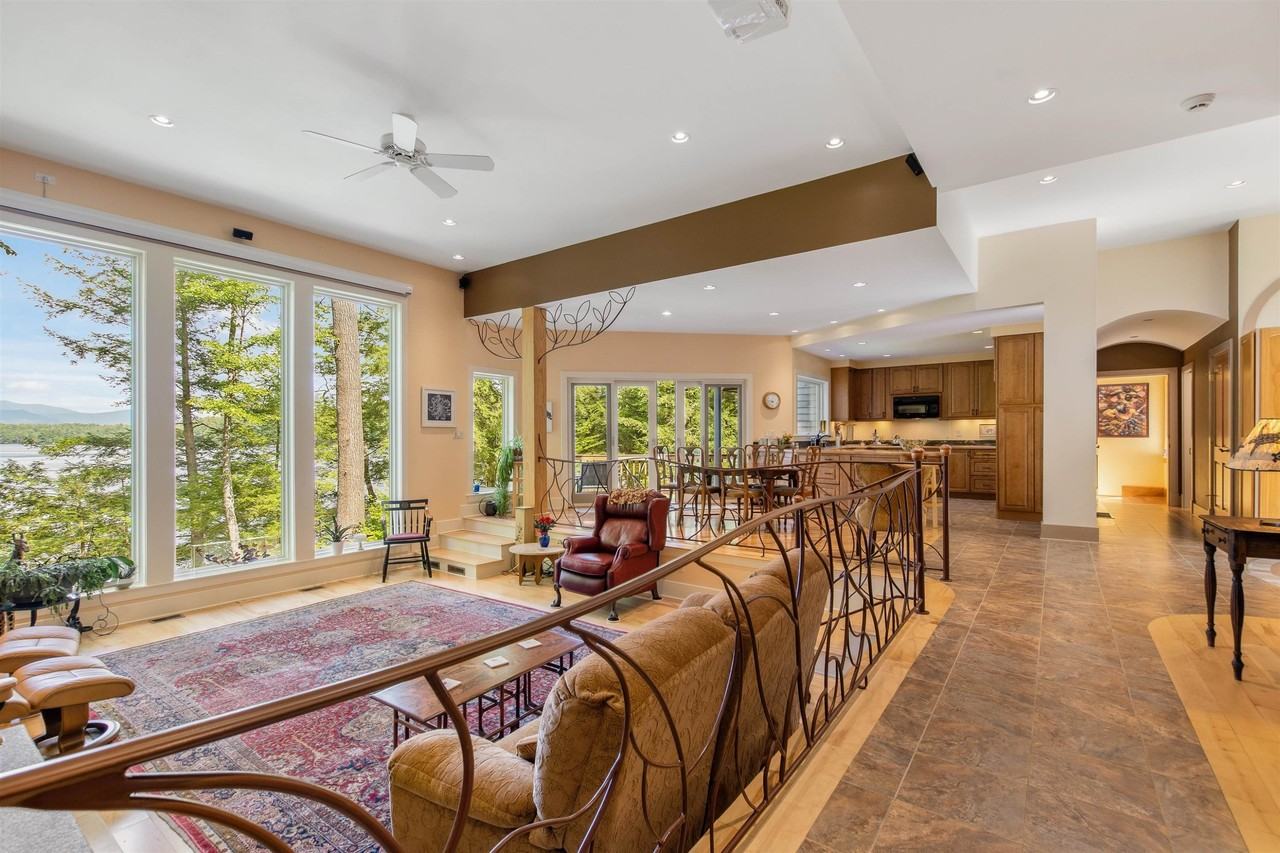 222 College Rd - Photo 3 of 39