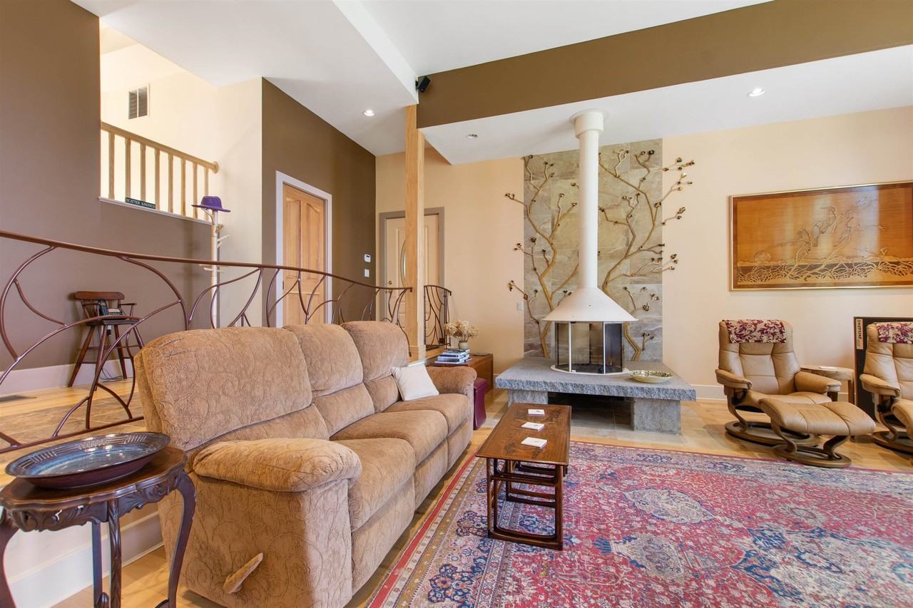 222 College Rd - Photo 7 of 39