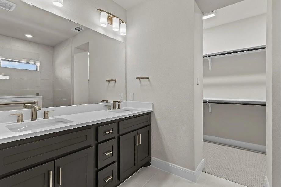 708 Treaty Oak Drive - Photo 5 of 5