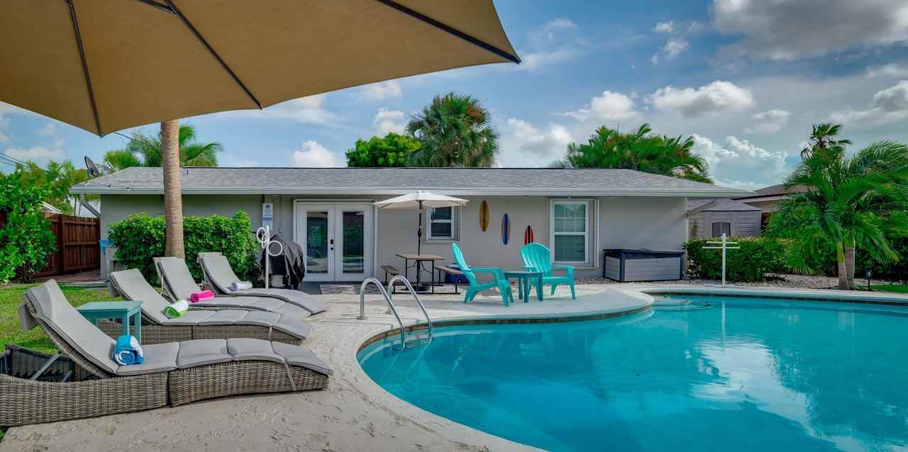 4269 Crestdale Street