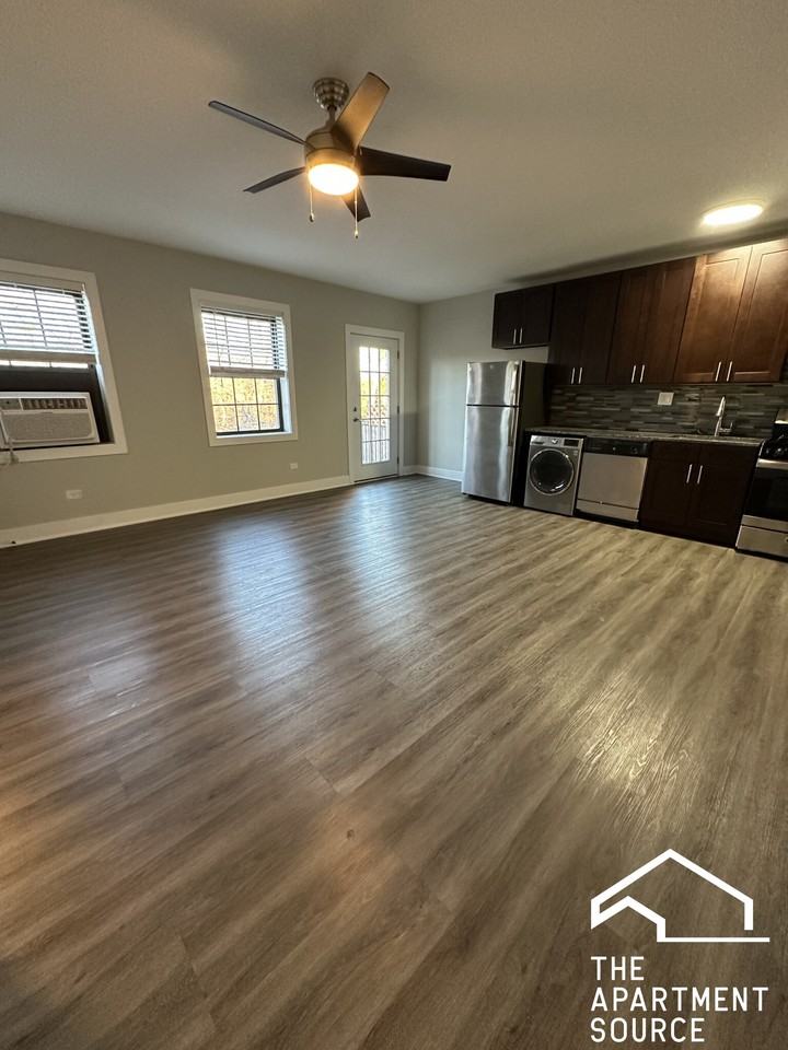730 Judson Ave #6 - Photo 3 of 10