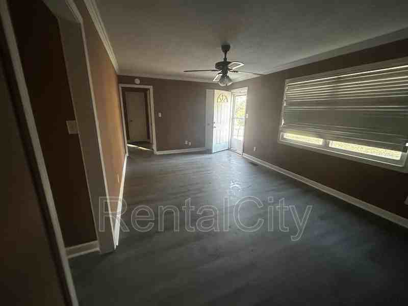 183 Odell Rd - Photo 3 of 13