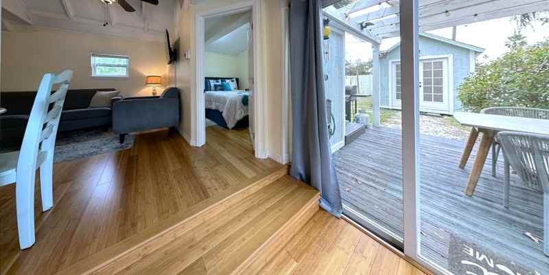 713 Smith St - Photo 6 of 50