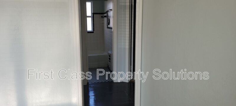 2117 Andover Ct - Photo 4 of 17