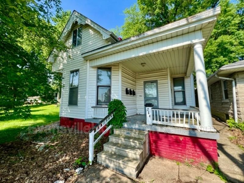 214 N Barker Ave - Photo 2 of 7