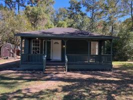 featured image of 2410 Ash St