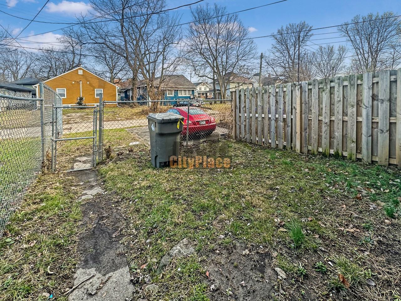 3707 N Capitol Ave - Photo 4 of 15