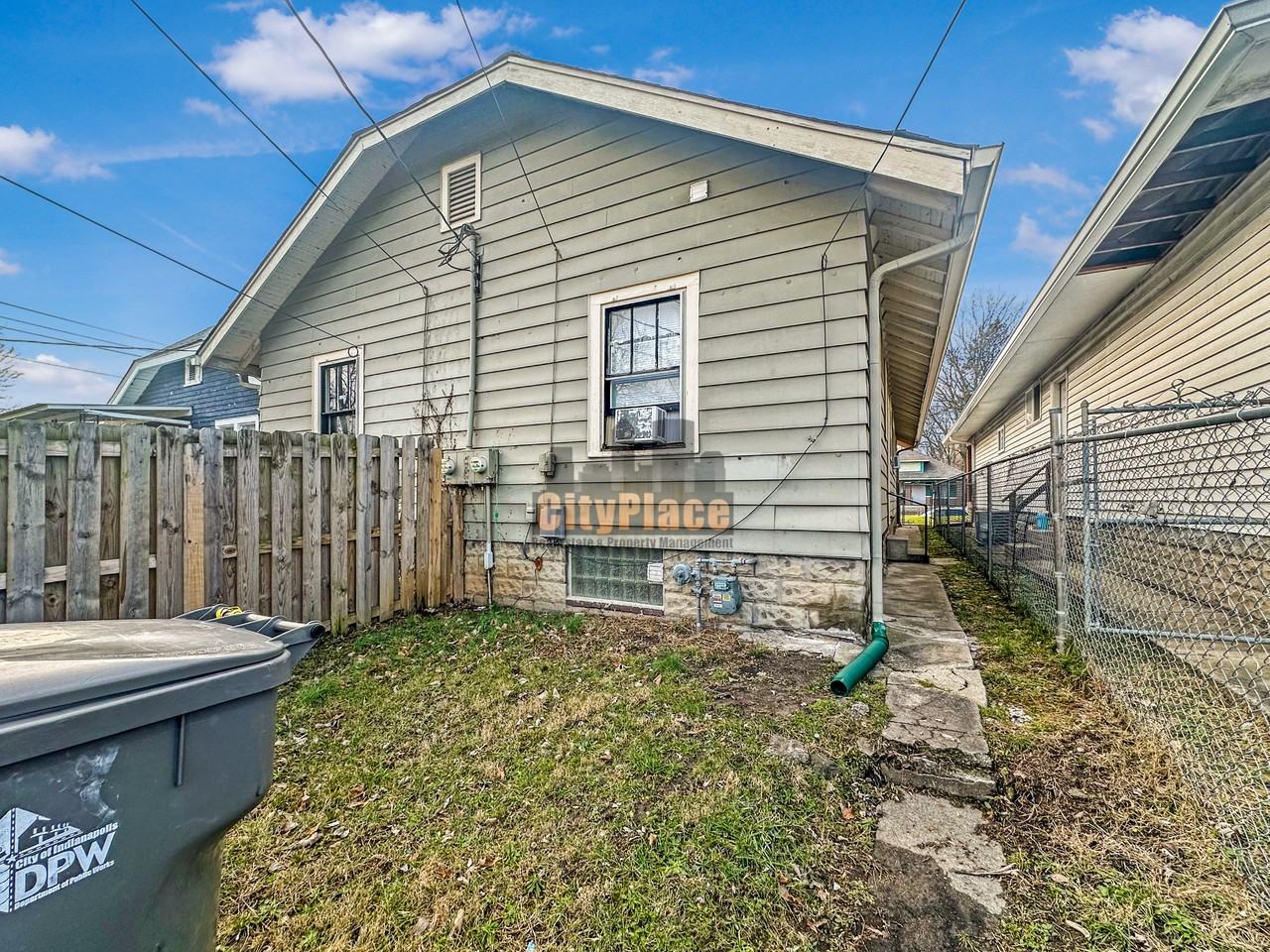 3707 N Capitol Ave - Photo 5 of 15
