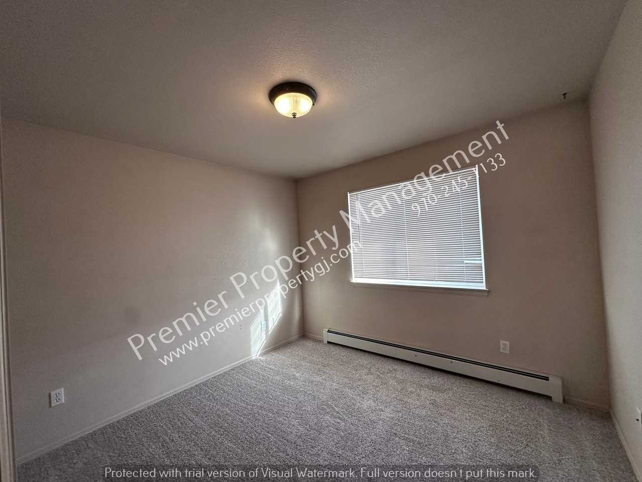 819 E Cedar Ct - Photo 3 of 13