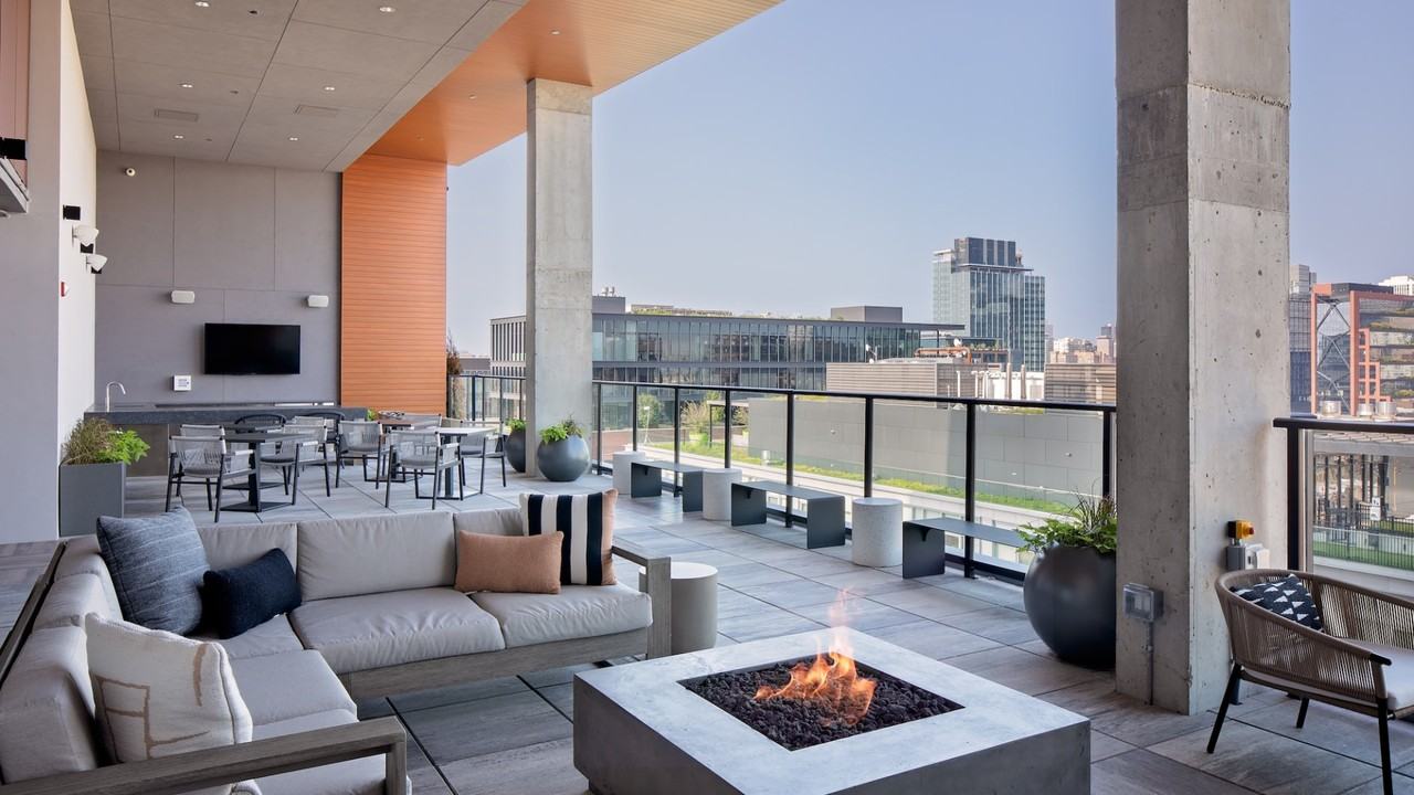 N Aberdeen St #1306 - Photo 6 of 24