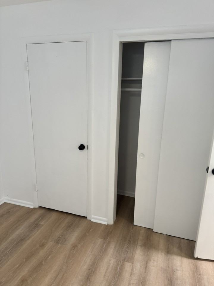 171 S Broadway St - Photo 7 of 17