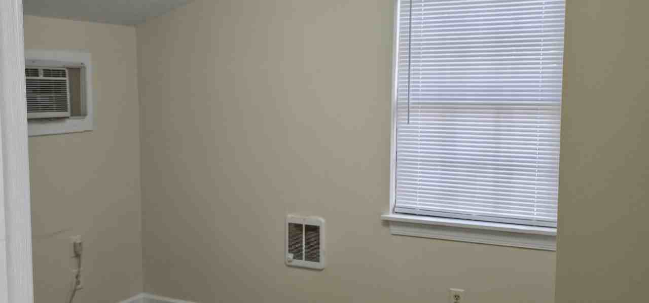 2820 Fleming Dr #B - Photo 3 of 20