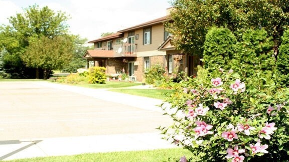 Country Place of North Branch - Photo 3 of 4