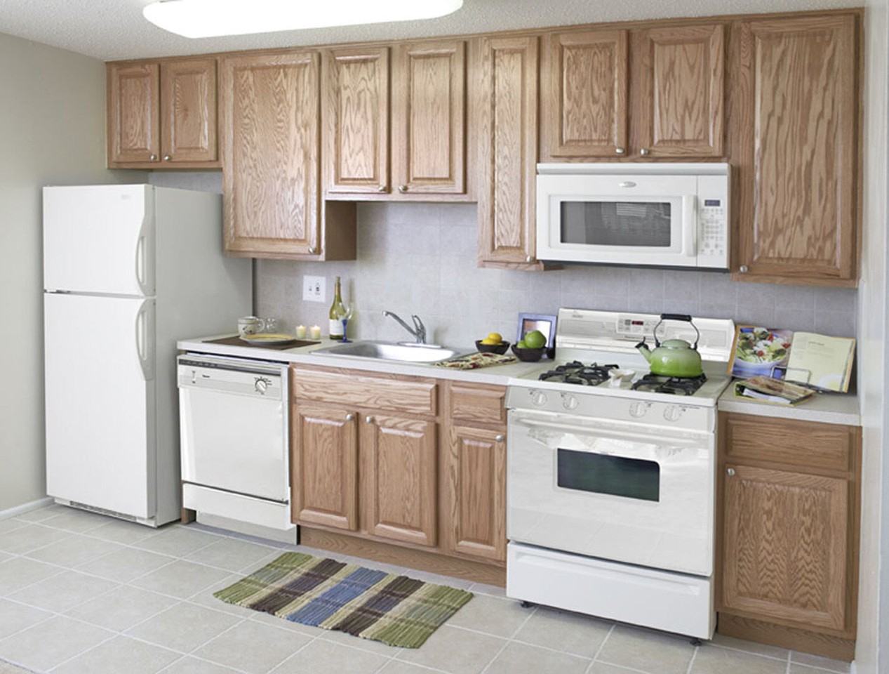 Hampton Gardens - Photo 3 of 16