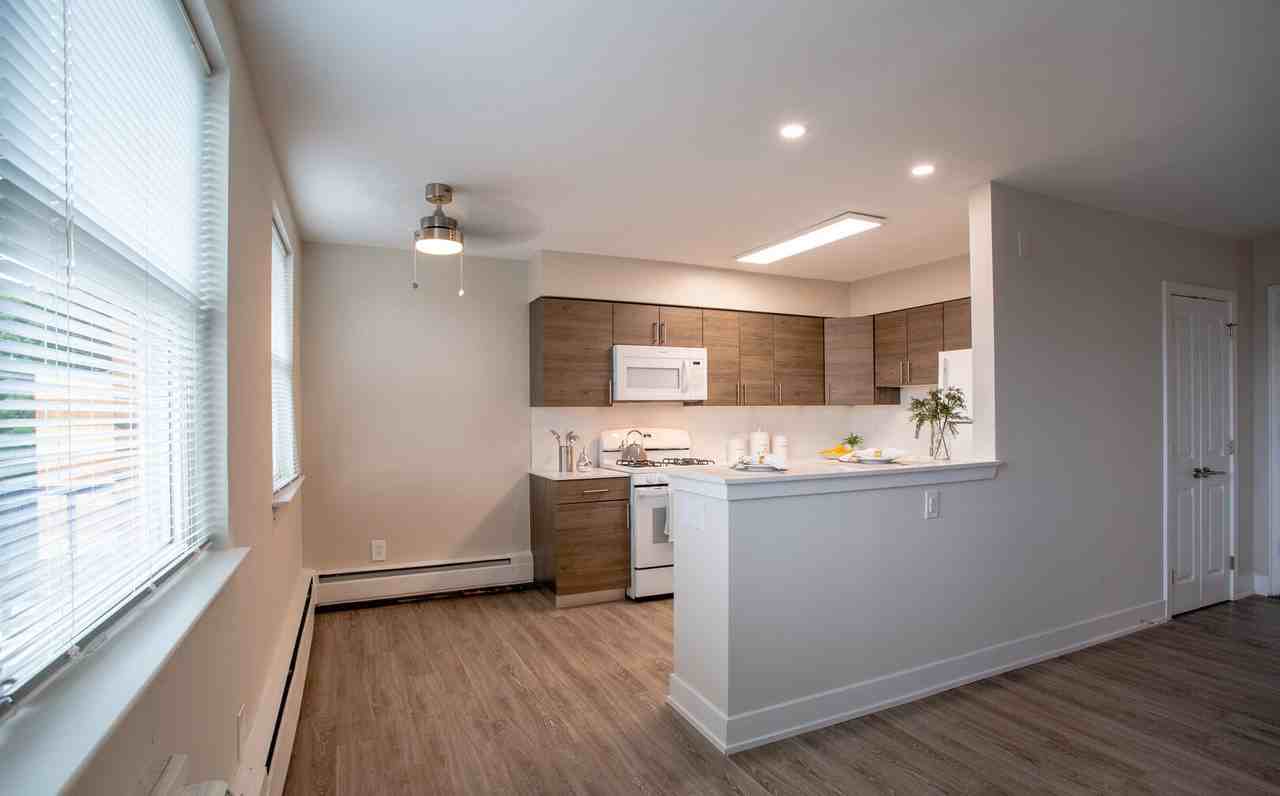 Chestnut Terrace Apartments - Photo 4 of 17