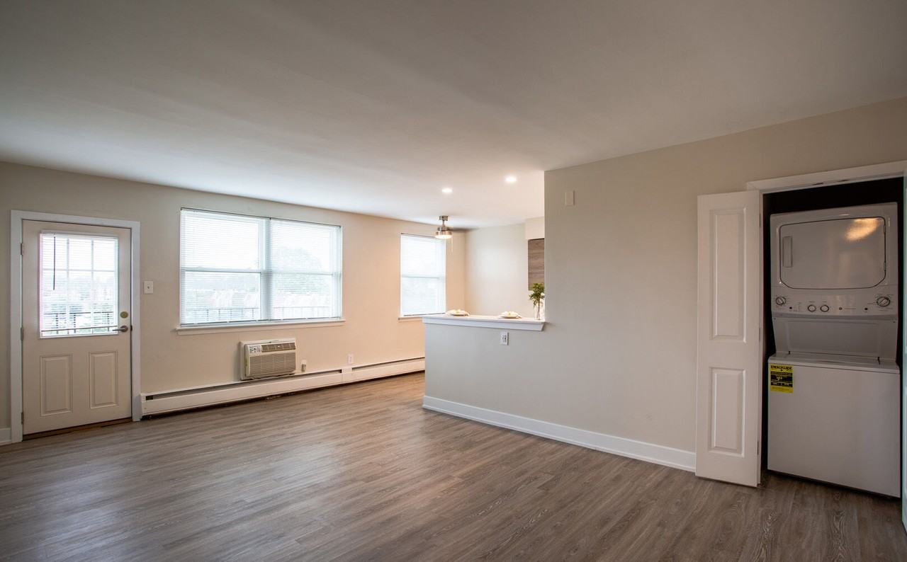 Chestnut Terrace Apartments - Photo 5 of 17