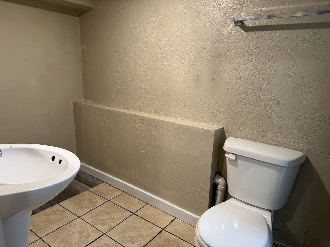 2020 Monroe Blvd. - SL - Photo 3 of 23