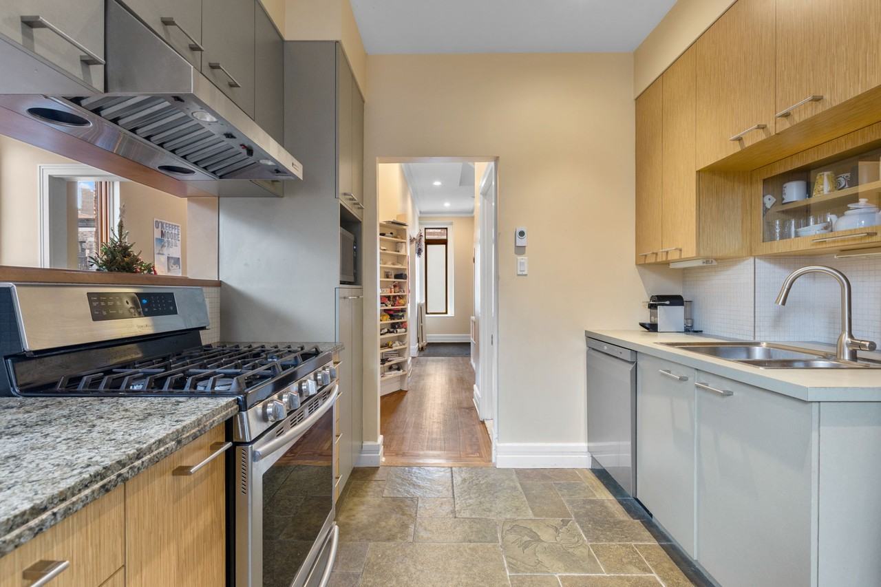 5159 Rue Hutchison - Photo 2 of 30