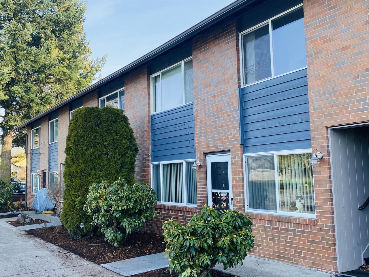 906 East 4th Street - Photo 2 of 26