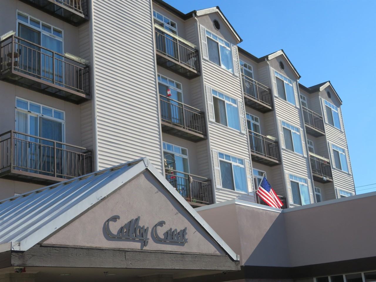 2515 Colby Avenue - Photo 2 of 39