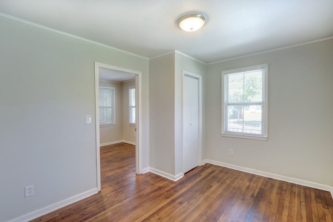 759 E Anderson St - Photo 7 of 33