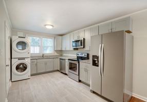 featured image of 759 E Anderson St