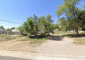 205 N Hendren Ave - Photo 1 of 1