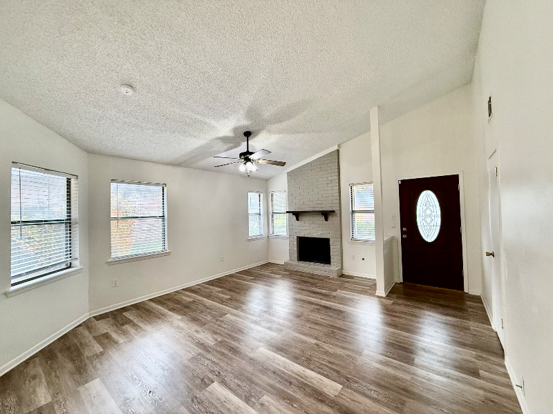 104 Forest Creek Dr - Photo 4 of 17