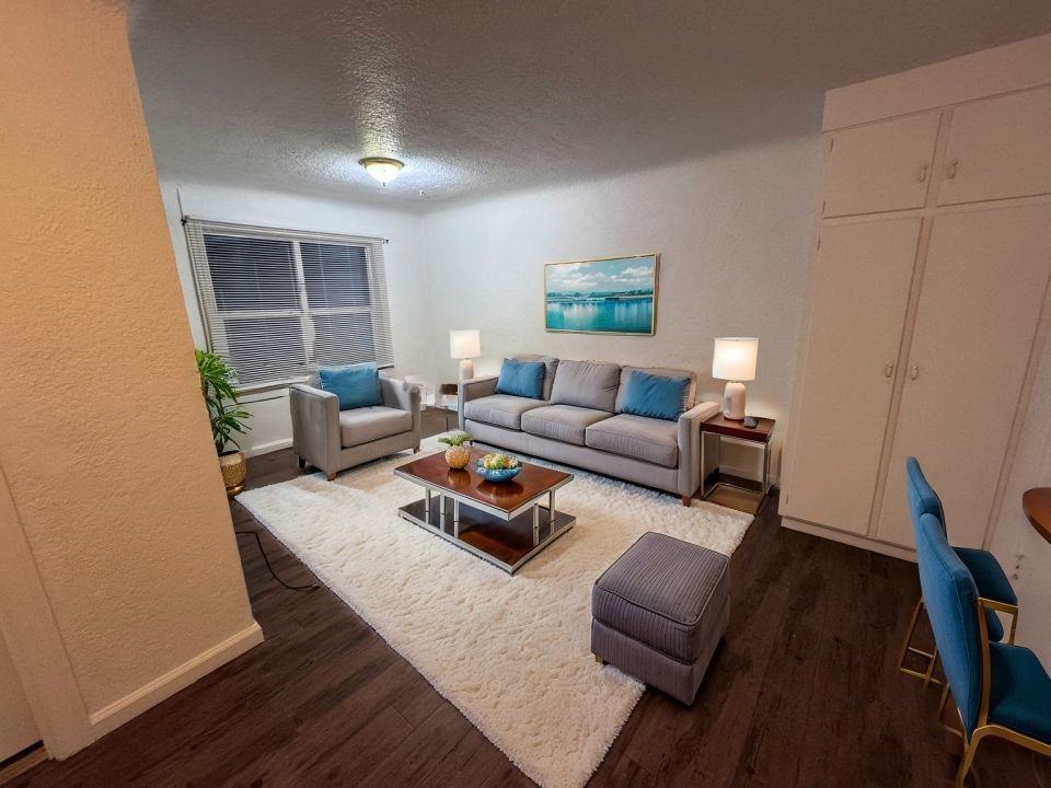 124 N 24th St - Photo 2 of 4