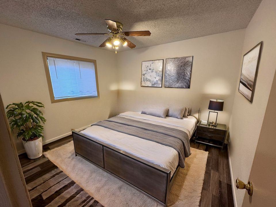 2805 3rd Ave S - Photo 4 of 8