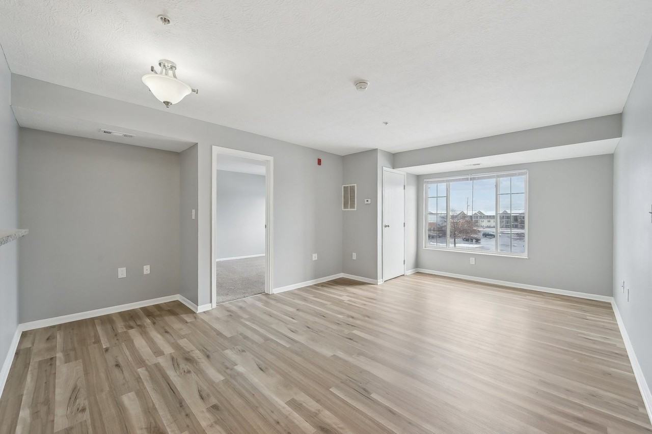 Somerset Place Apartments - Photo 3 of 50