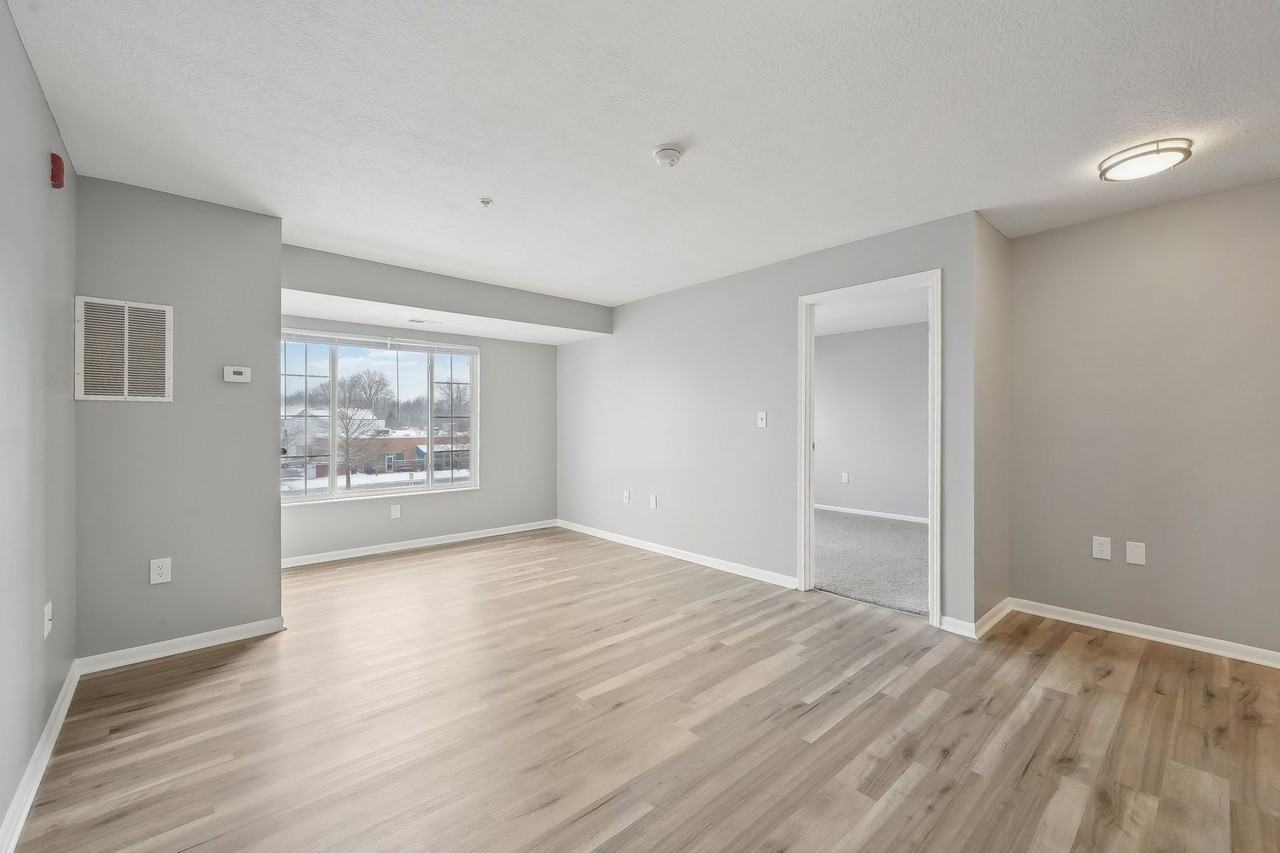 Somerset Place Apartments - Photo 4 of 50