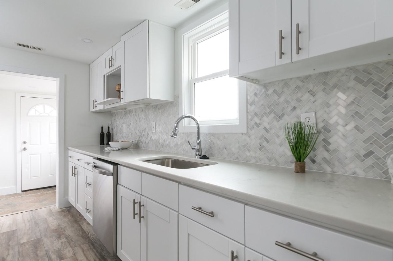 2213 Chester St Se #NA - Photo 5 of 12